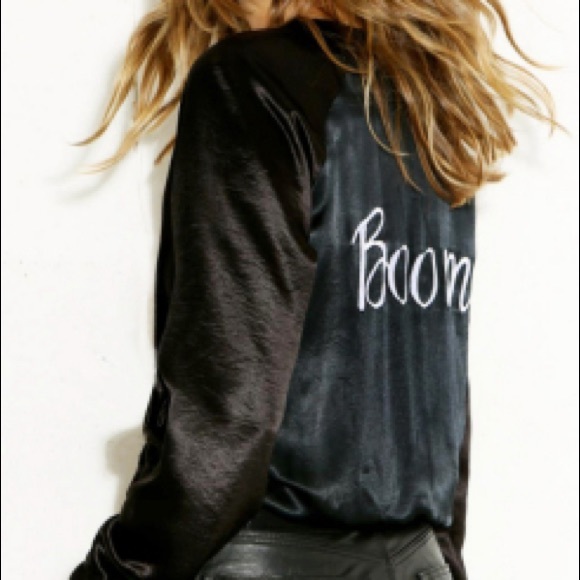 Reformation Boom 💥 silk bomber jacket XS/S - Picture 4 of 7